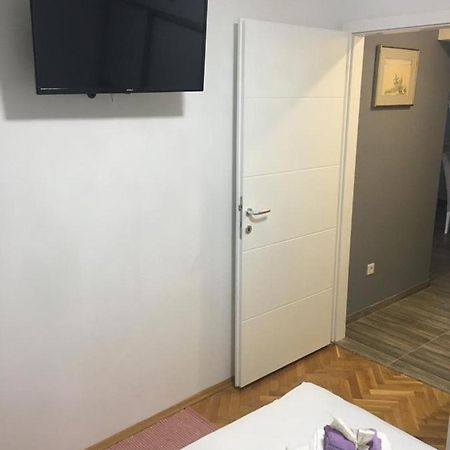 Apartments Sara Slatine Zewnętrze zdjęcie