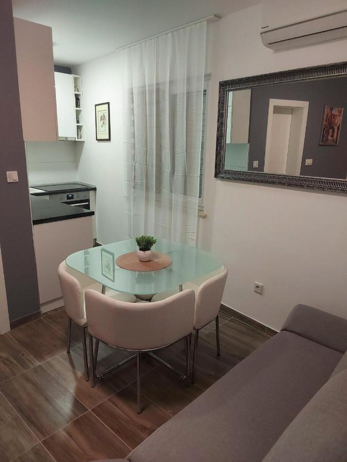Apartments Sara Slatine Zewnętrze zdjęcie
