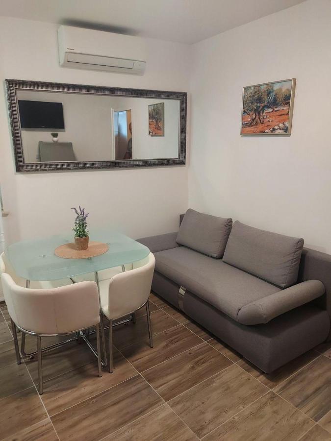 Apartments Sara Slatine Zewnętrze zdjęcie
