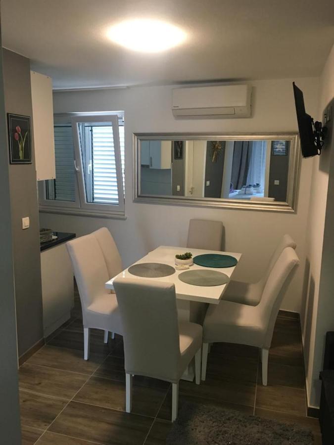 Apartments Sara Slatine Zewnętrze zdjęcie