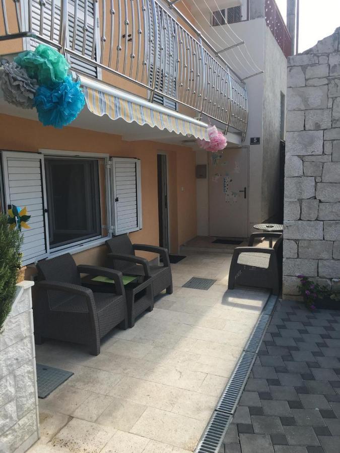 Apartments Sara Slatine Zewnętrze zdjęcie