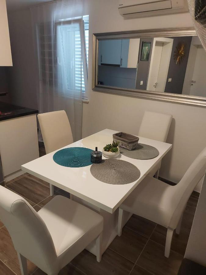 Apartments Sara Slatine Zewnętrze zdjęcie